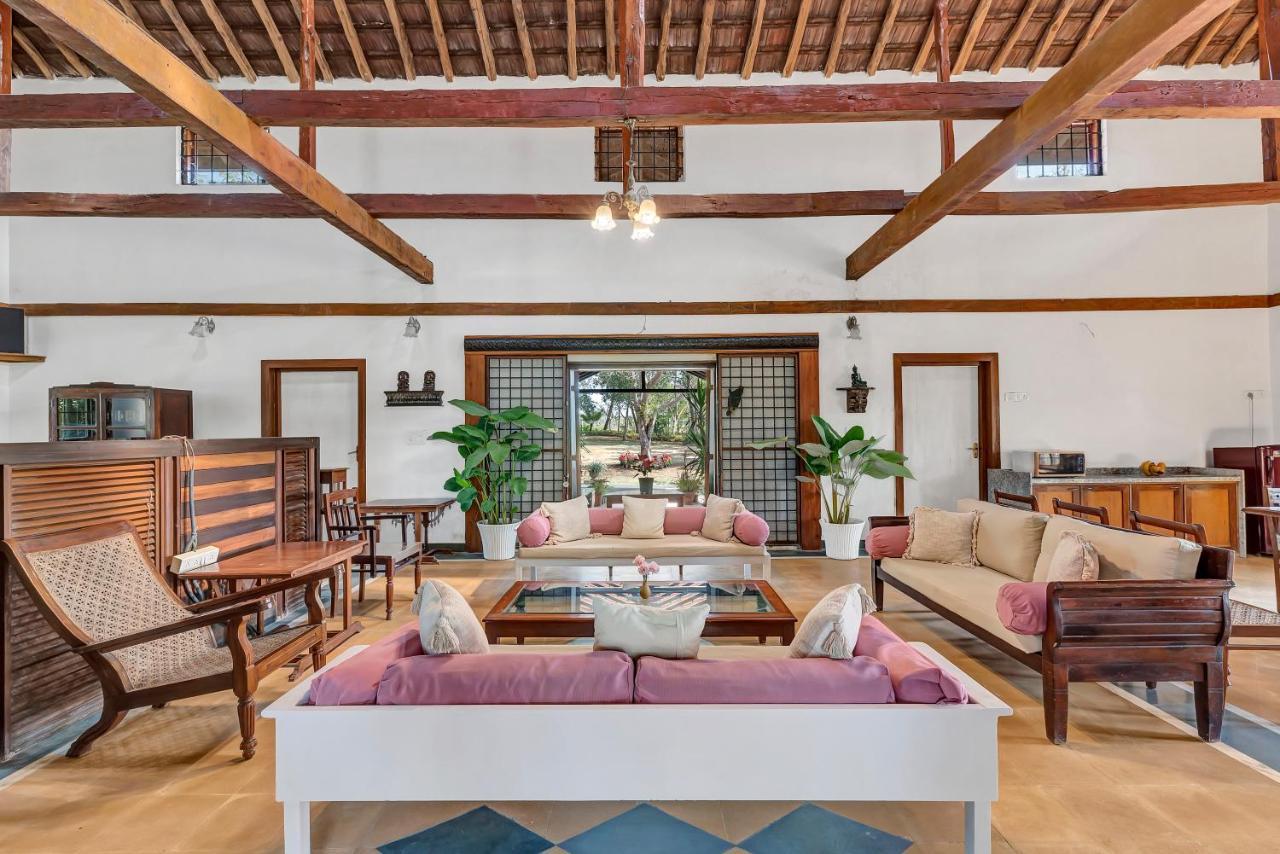 Saffronstays Laburnum House, Wada - Palghar エクステリア 写真